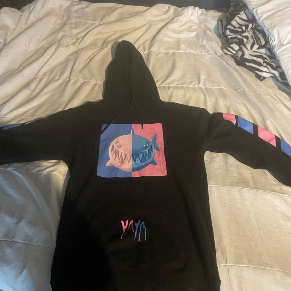 6ix9ine blue and pink yaya shark hoodie